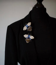 Load image into Gallery viewer, Blue Bumbo Bee Brooch
