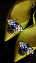 Load image into Gallery viewer, Blue Bumbo Bee Brooch
