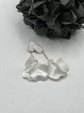 Load image into Gallery viewer, White Lily Flower Earrings
